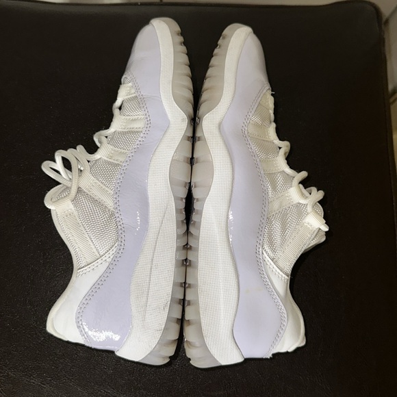 Kids Jordan 11 Retro Low(PS)…”Pure Violet” 🤍 - Picture 7 of 12